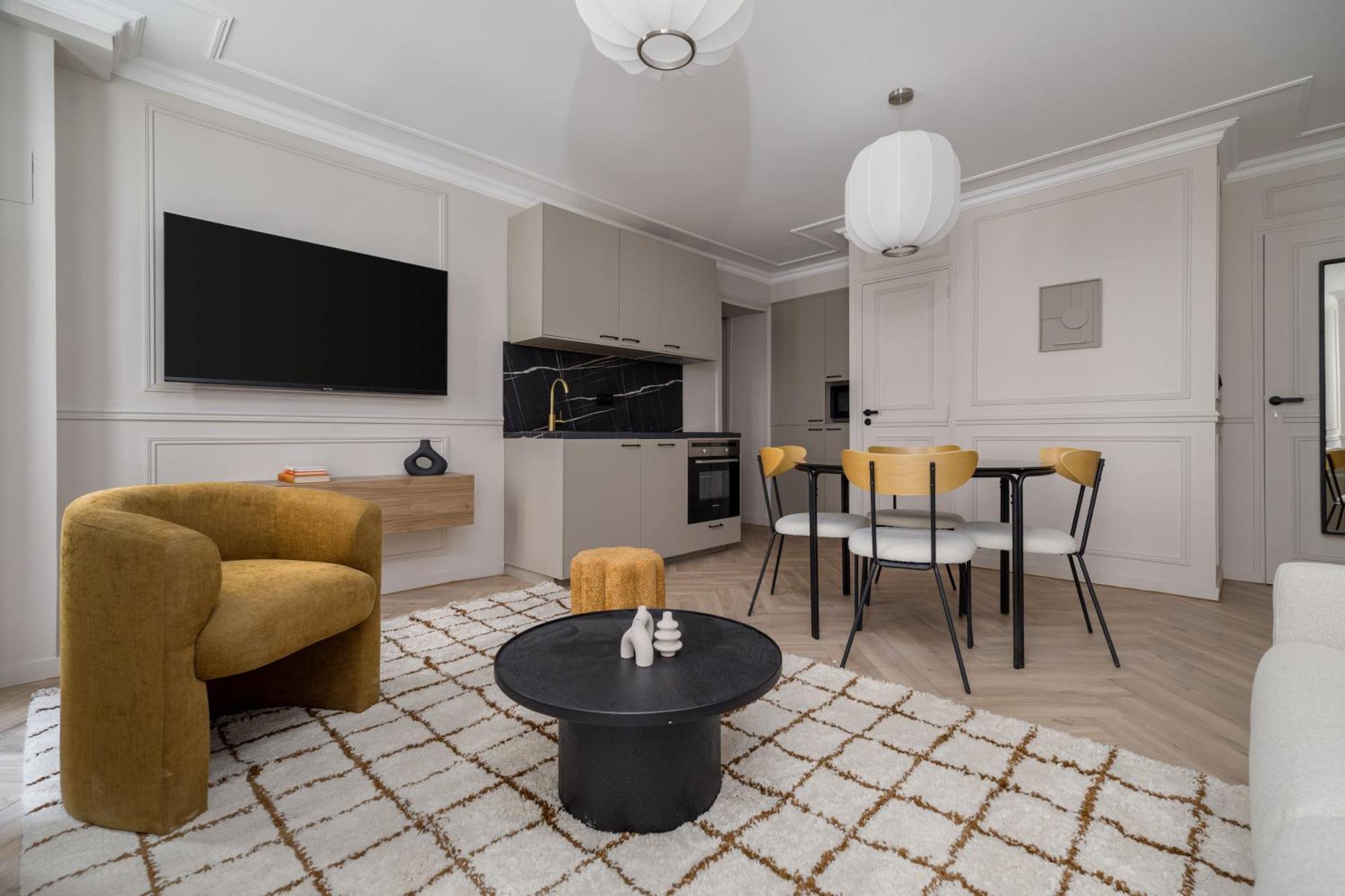 Poetic Stay - Saint Lazare Париж Экстерьер фото