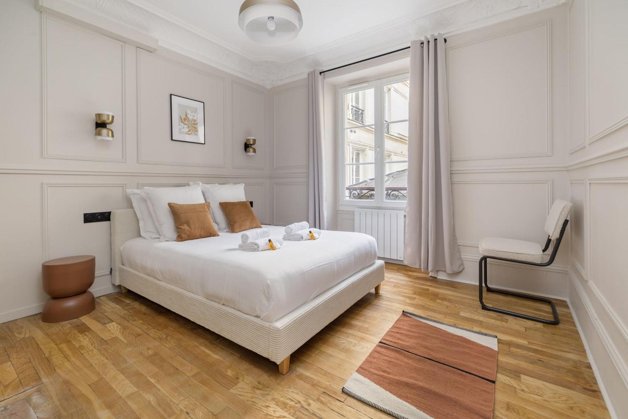 Poetic Stay - Saint Lazare Париж Экстерьер фото
