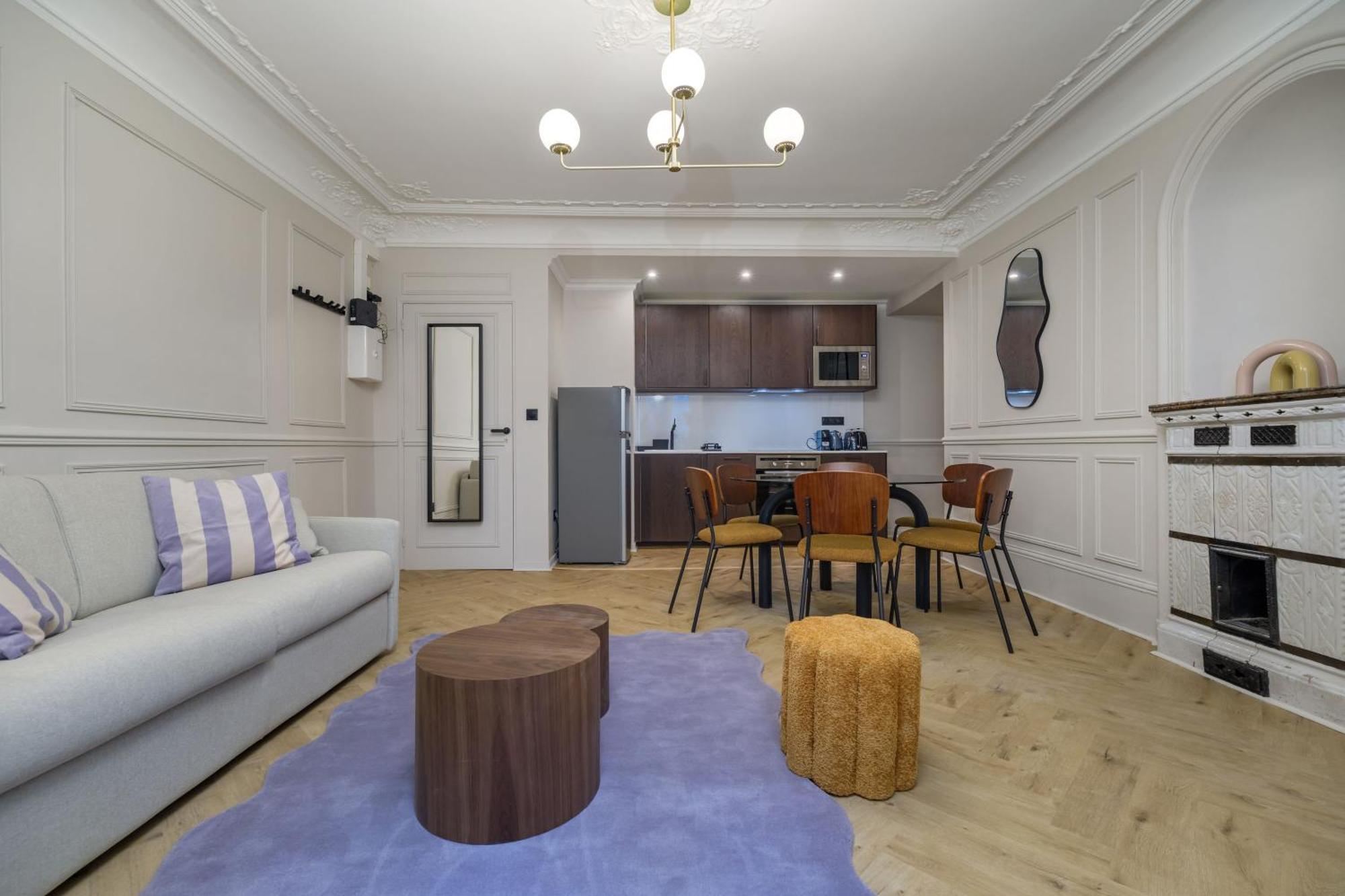 Poetic Stay - Saint Lazare Париж Экстерьер фото
